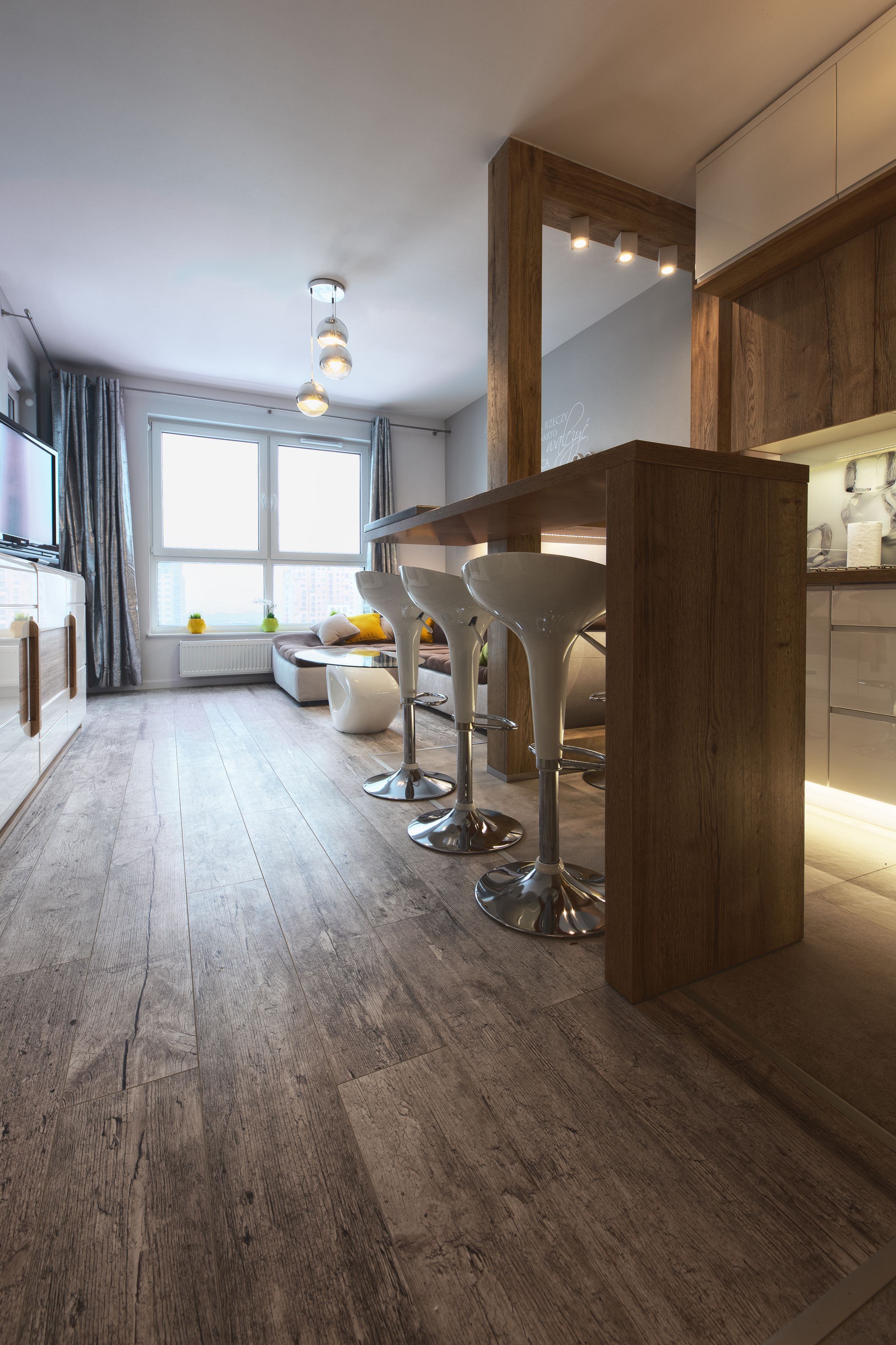 Apartment, Meerblick | Wohnbereich | Flachbildfernseher