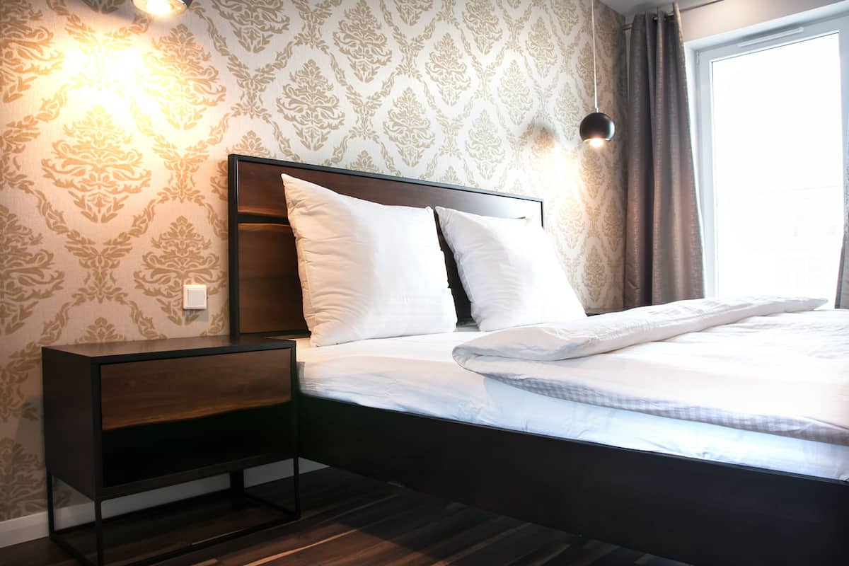Apartamento Deluxe, 1 habitación, accesible para personas con discapacidad | Espacio para trabajar con un portátil y cortinas opacas