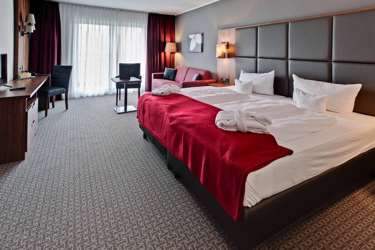 double room | in-room safe, desk, soundproofing, free cots/infant beds