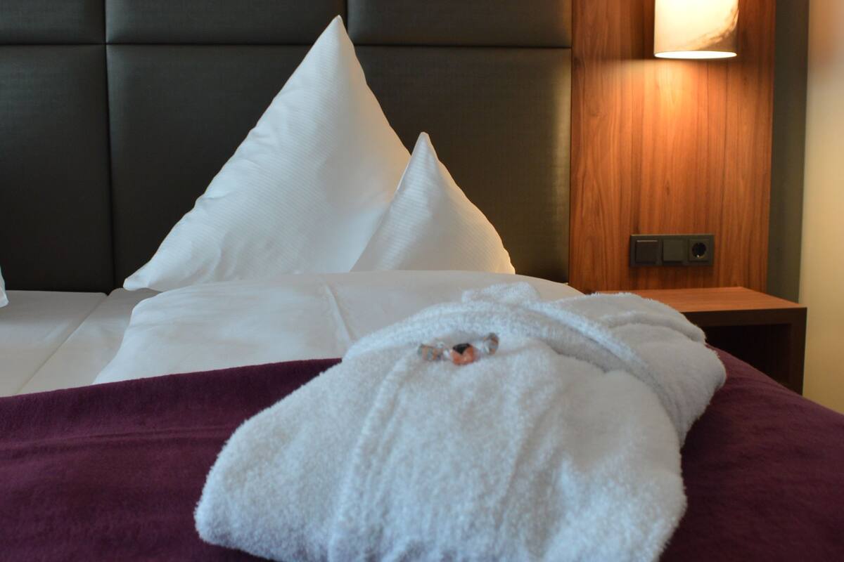 single room | in-room safe, desk, soundproofing, free cots/infant beds