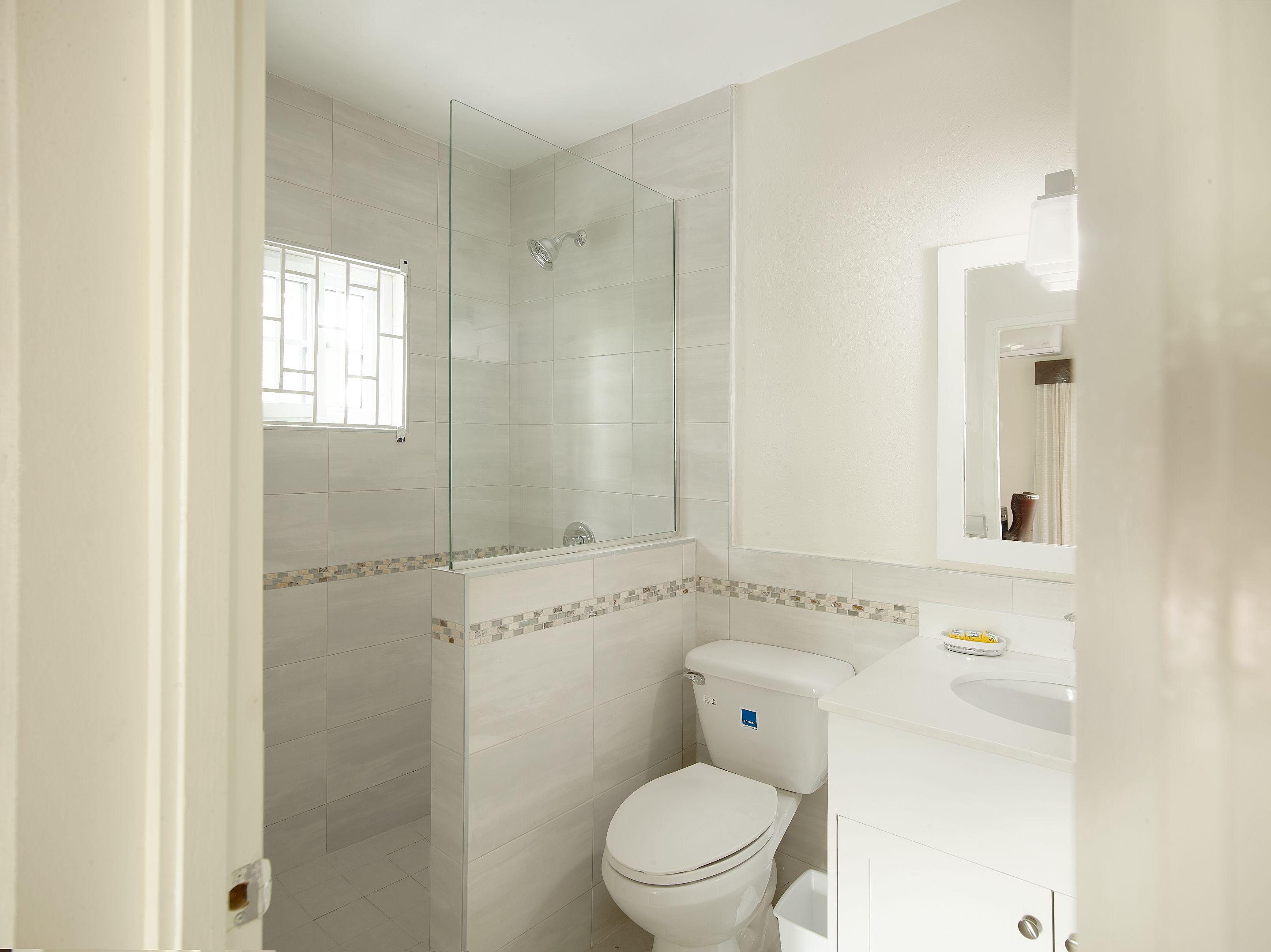 towels, soap, toilet paper