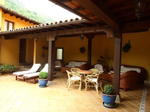 Balcony - Hotel La Molinuca (Penamellera Alta)