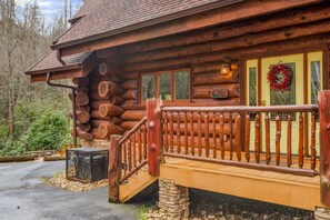 House, 4 Bedrooms | Exterior