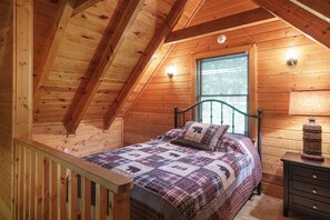 Cabin, Bathtub ( Love Leigh ( 1 Bedroom cabin ))