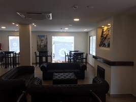 Bar-cafetería