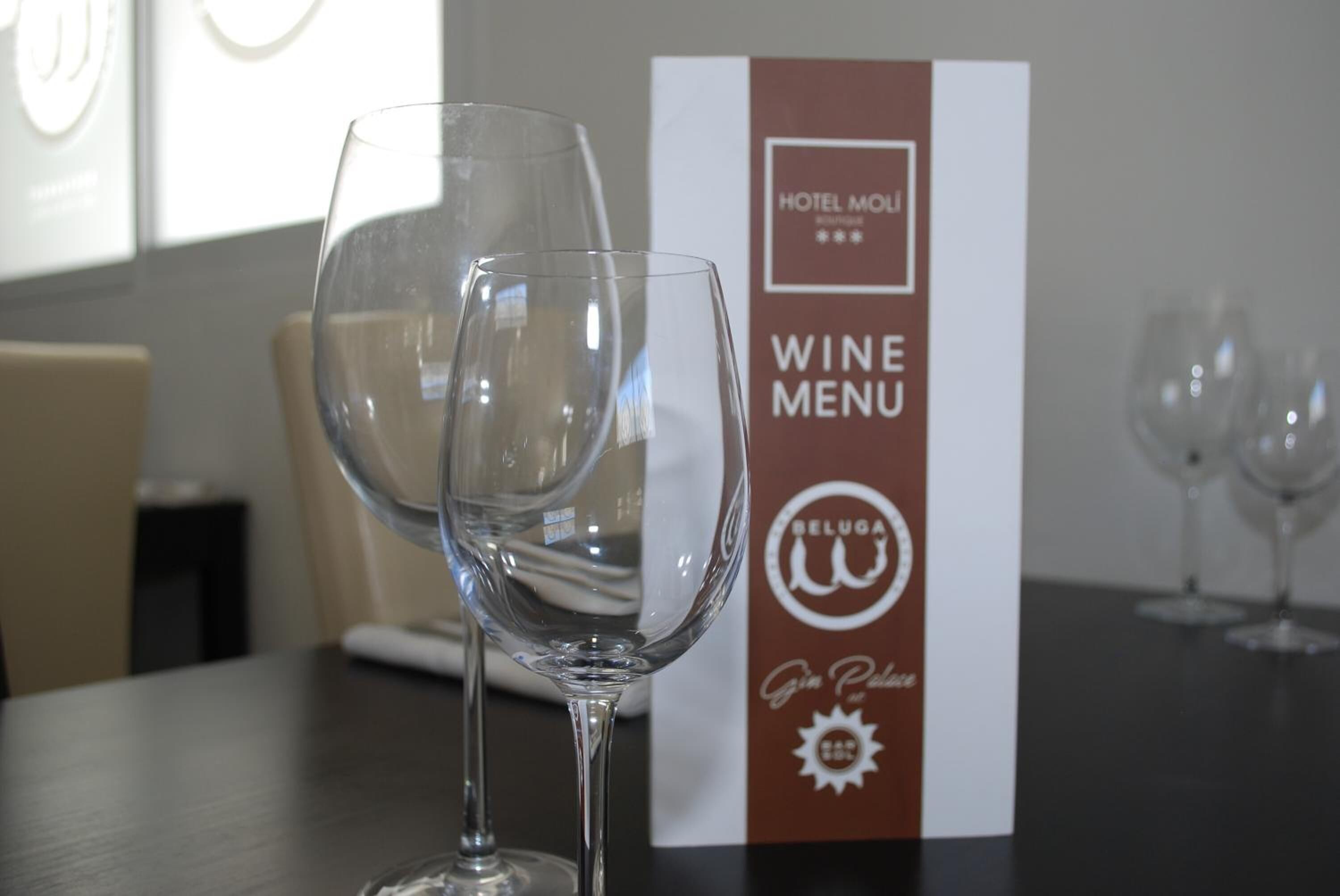 breakfast, lunch and dinner served