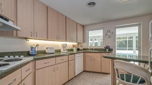 Rumah, 3 kamar tidur | Dapur pribadi | Mesin pembuat kopi/teh, lemari es, microwave, dan oven