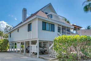 House, 3 Bedrooms | Exterior