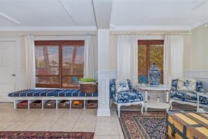 House, 2 Bedrooms | Living room