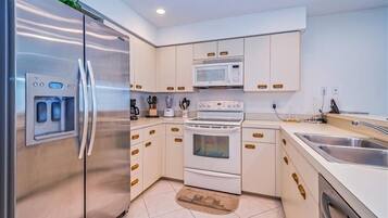 Rumah, 3 kamar tidur | Dapur pribadi | Lemari es, microwave, dan mesin pembuat kopi/teh