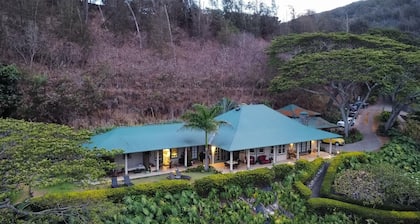 Iao Valley Inn