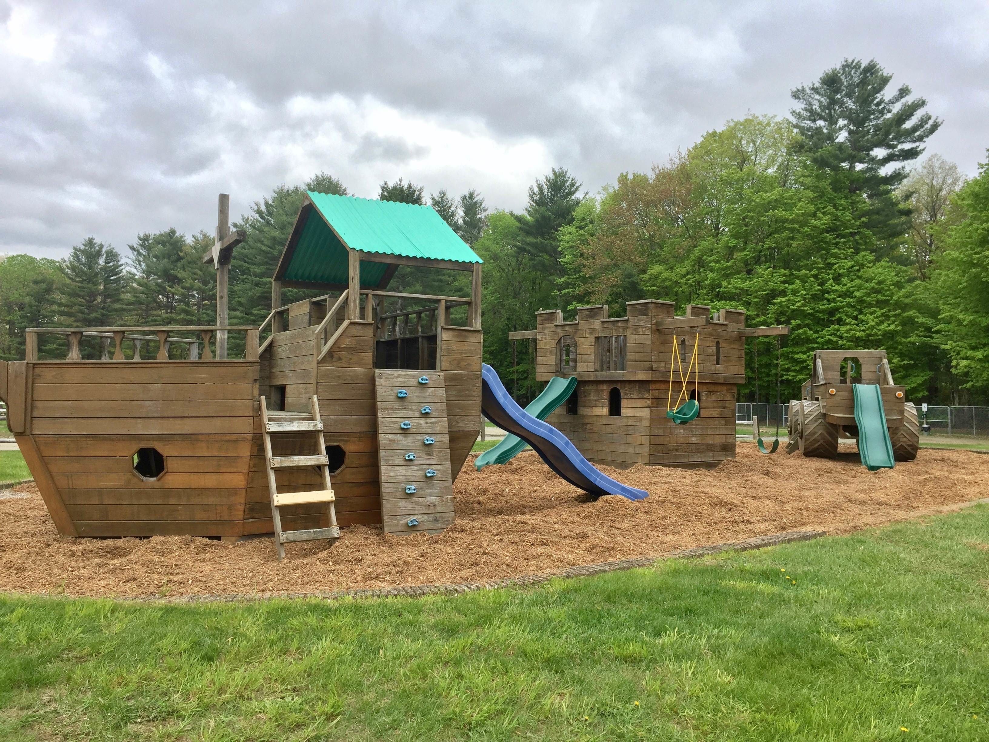 Children’s play area – outdoor