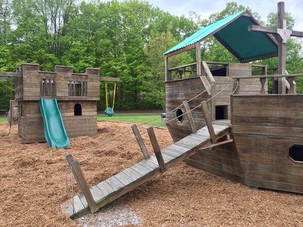 Children's play area - outdoor