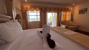 1 bedroom, premium bedding, down duvets, pillow-top beds - All Nations Guesthouse (Port Antonio)
