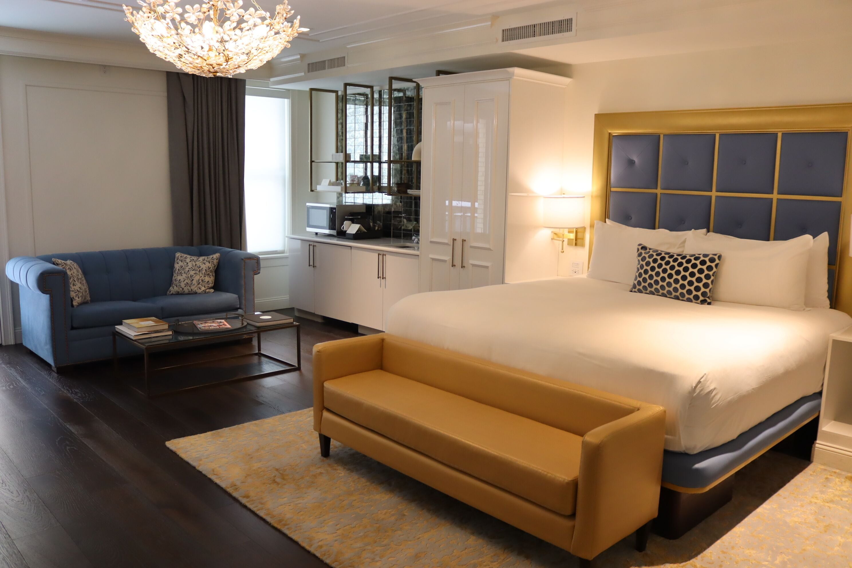 Junior Suite, Patio | Frette Italian sheets, premium bedding, down comforters, pillowtop beds