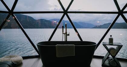 The Lodge on Harrison Lake