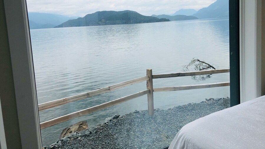 The Lodge on Harrison Lake