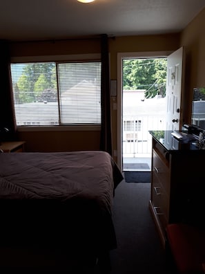 Chambre Simple, 1 grand lit | Bureau, Wi-Fi gratuit, draps fournis