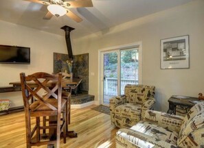 Interior - North Canyon Inn (Camino)