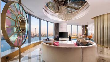 Ropa de cama de alta calidad, cubrecamas y minibar