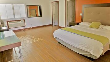 remodeled 2 king beds, suites | Desk, WiFi (free), bed sheets