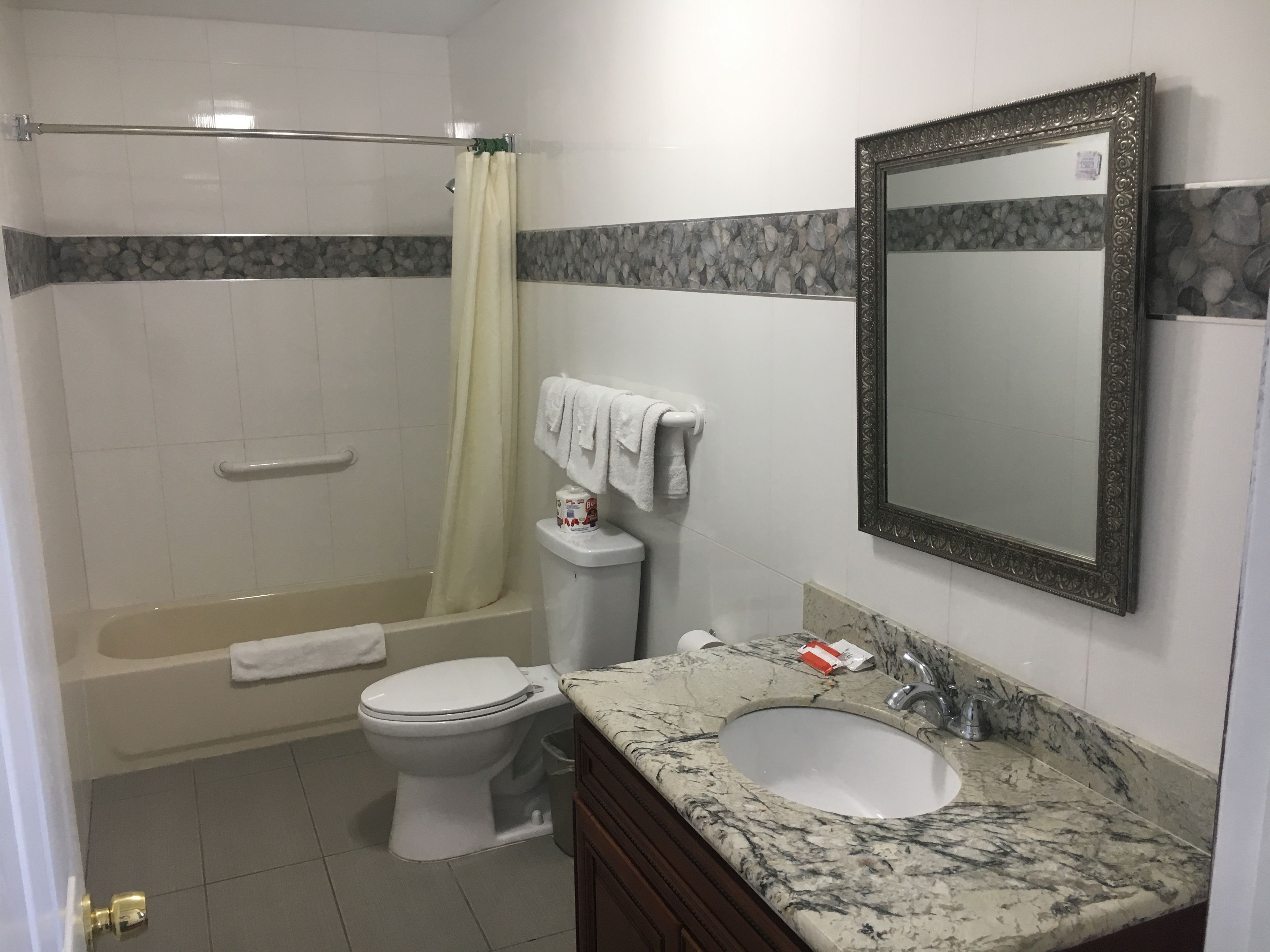 Foto - norwalk inn & suites