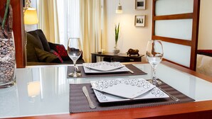 Superior Triple Room | Living area - Plaza Town Santiago (Santiago)