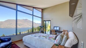 Panoramic Villa, 4 Bedrooms, Lake View | 4 bedrooms, free WiFi