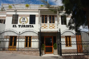 Front of property - Hotel El Turista (Arequipa)