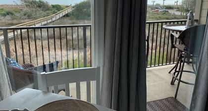 Direct Ocean Front View Condo! A225. Also see HA#9437951🏖next door!