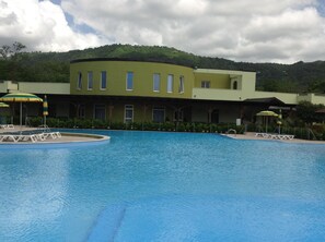 Utomhuspool