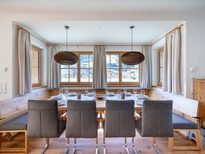 Dining - Chalet in Bad Hofgastein near Ski Slopes (Bad Hofgastein)