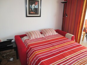 2 bedrooms, iron/ironing board, travel crib, WiFi