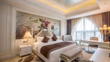 Minibar, in-room safe, desk, blackout drapes