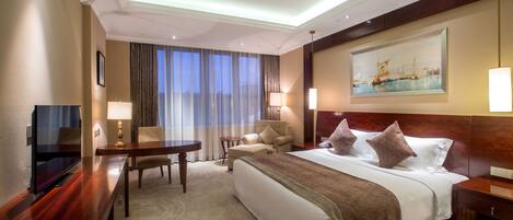 Chambre Double Supérieure | Minibar, coffres-forts dans les chambres, bureau, rideaux occultants