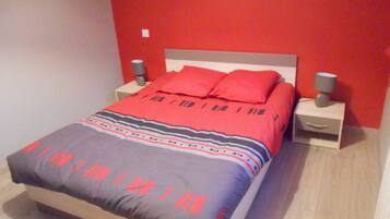 1 slaapkamer, een bureau