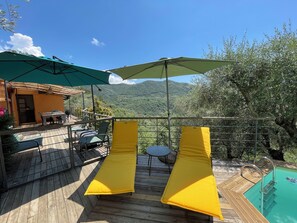 Outdoor dining - Holiday home (up to 8 pers) with pool in absolutely fabulous environment! (Isolabona)