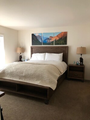 3 bedrooms, desk, free WiFi, bed sheets
