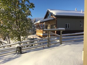 Exterior - Duck Lake West Shore, Just 15 Minutes from Glacier National Park! (Babb)