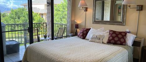 2 bedrooms, iron/ironing board, travel crib, free WiFi