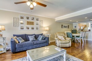 Smart-tv, dvd-afspiller, stereoanlæg