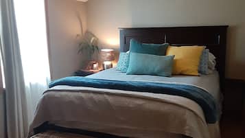 2 slaapkamers, een strijkplank/strijkijzer, gratis wifi, beddengoed