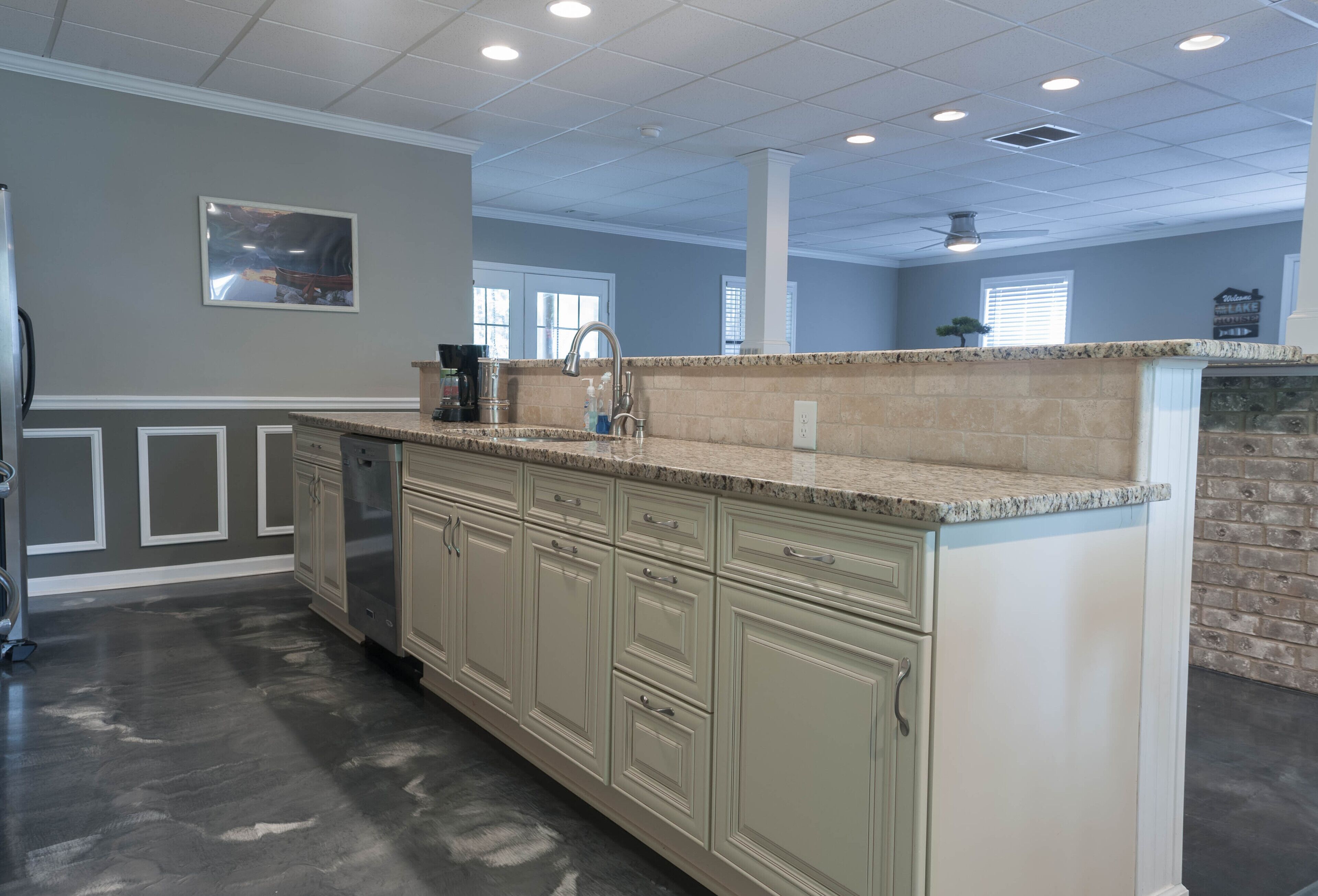 冰箱、微波炉、烤箱、炉灶