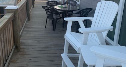Margaritaville -Brand Uusi Oceanfront kotiin hissi ja käänteinen pohjapiirros