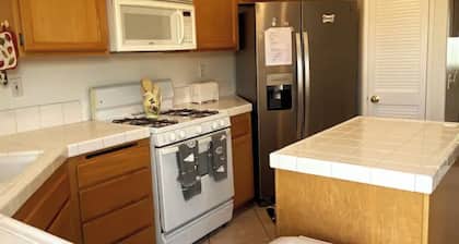 The Desert's Zen is your place for easy access to all desert events & Festivals.