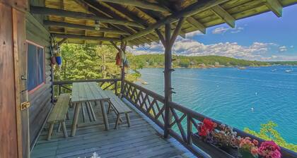 Saltaire: Classic Maine Charm on Linekin Bay with Private Dock & Pond Access!