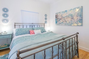 1 bedroom, iron/ironing board, Internet - The Shed (Sanford)