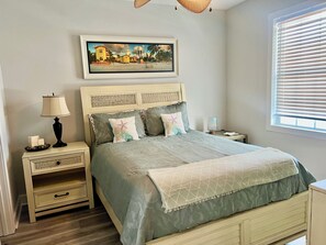 2 bedrooms, iron/ironing board, Internet, bed sheets - Myrtlewood Condo 1 Mile To Beach - Feel At Home. (Myrtle Beach)