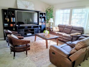 Smart TV, fireplace, DVD player, books