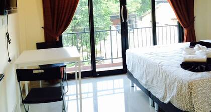 Montra Nakhon Guesthouse
